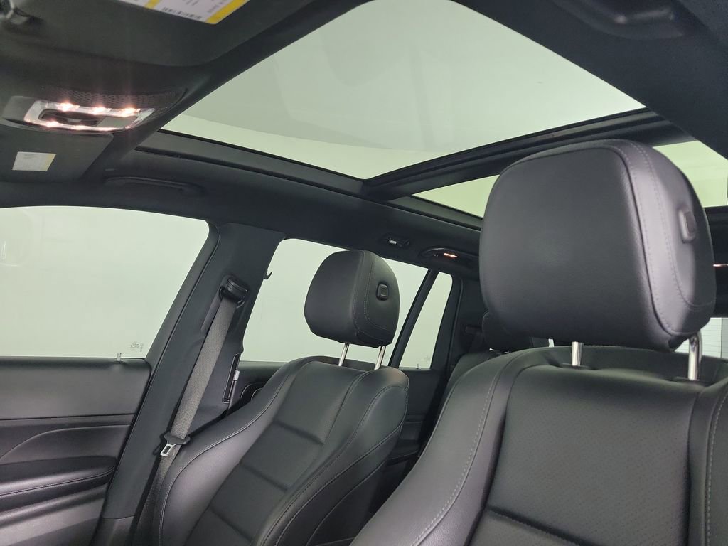 Used 2023 Mercedes-Benz GLS 450 4MATIC image 21