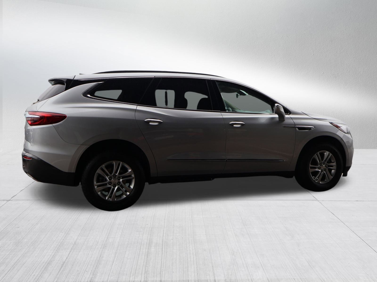 Used 2020 Buick Enclave Essence image 8