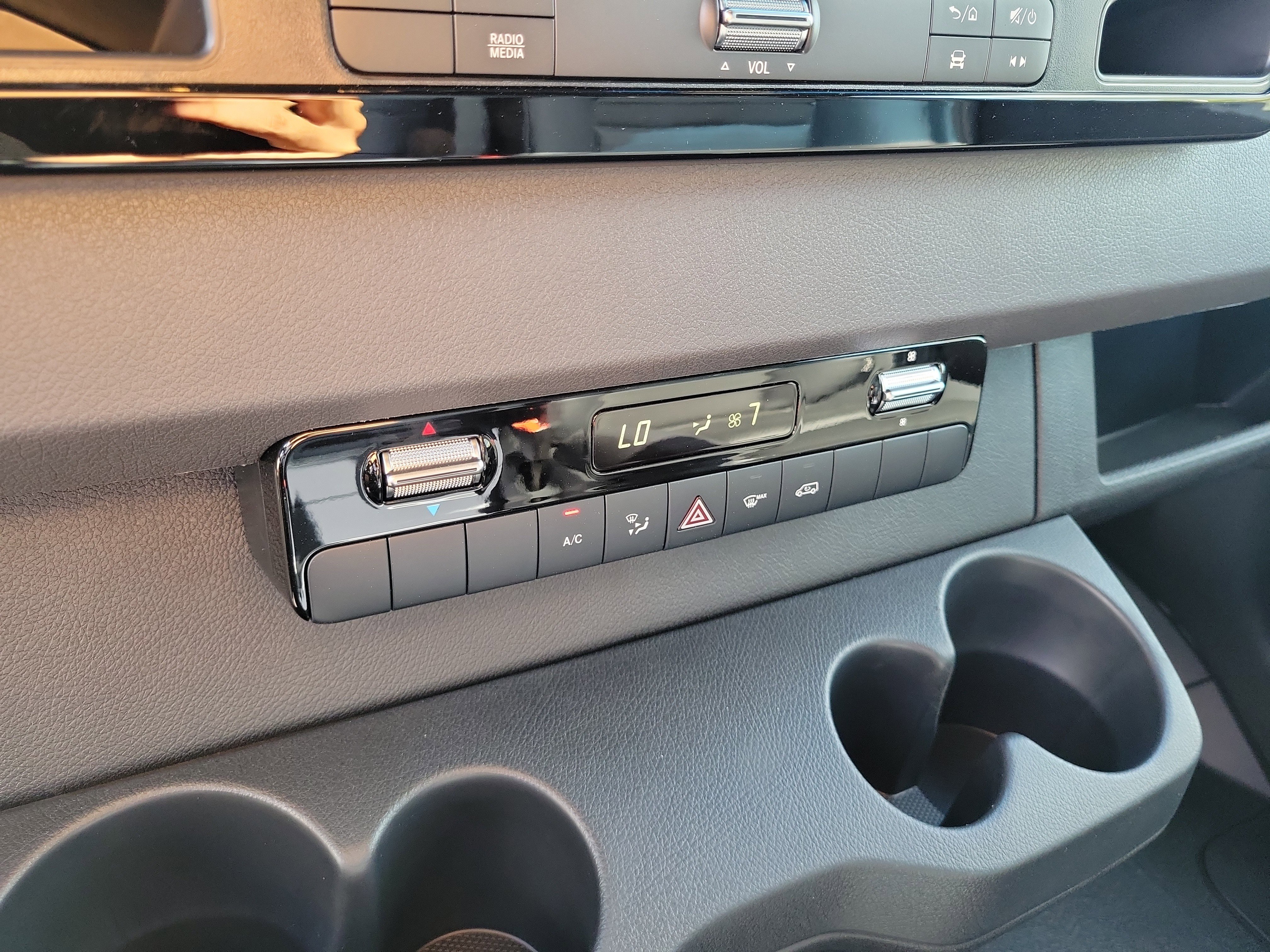 New 2025 Mercedes-Benz Sprinter 2500 image 52