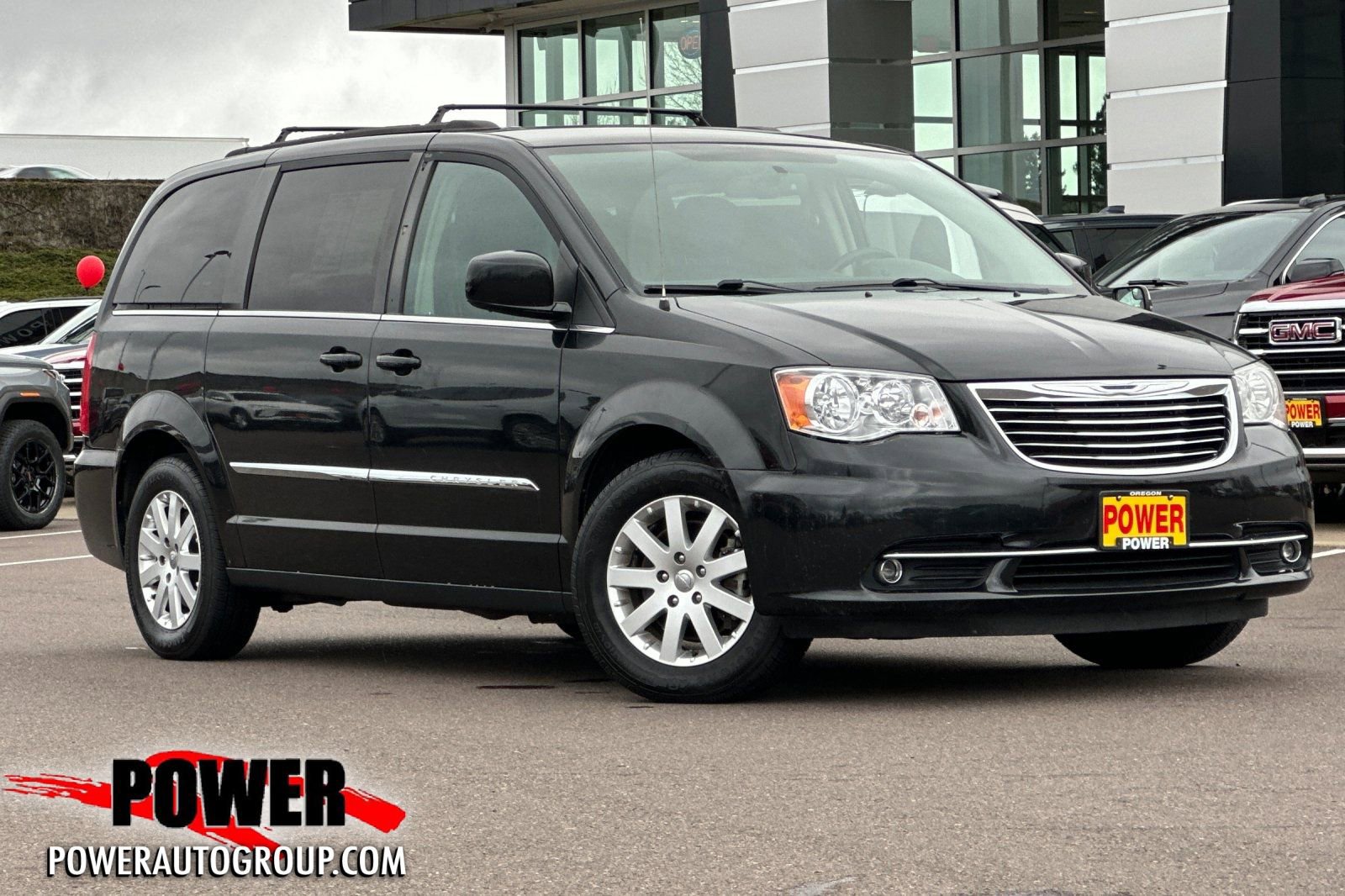 Used 2016 Chrysler Town & Country Touring