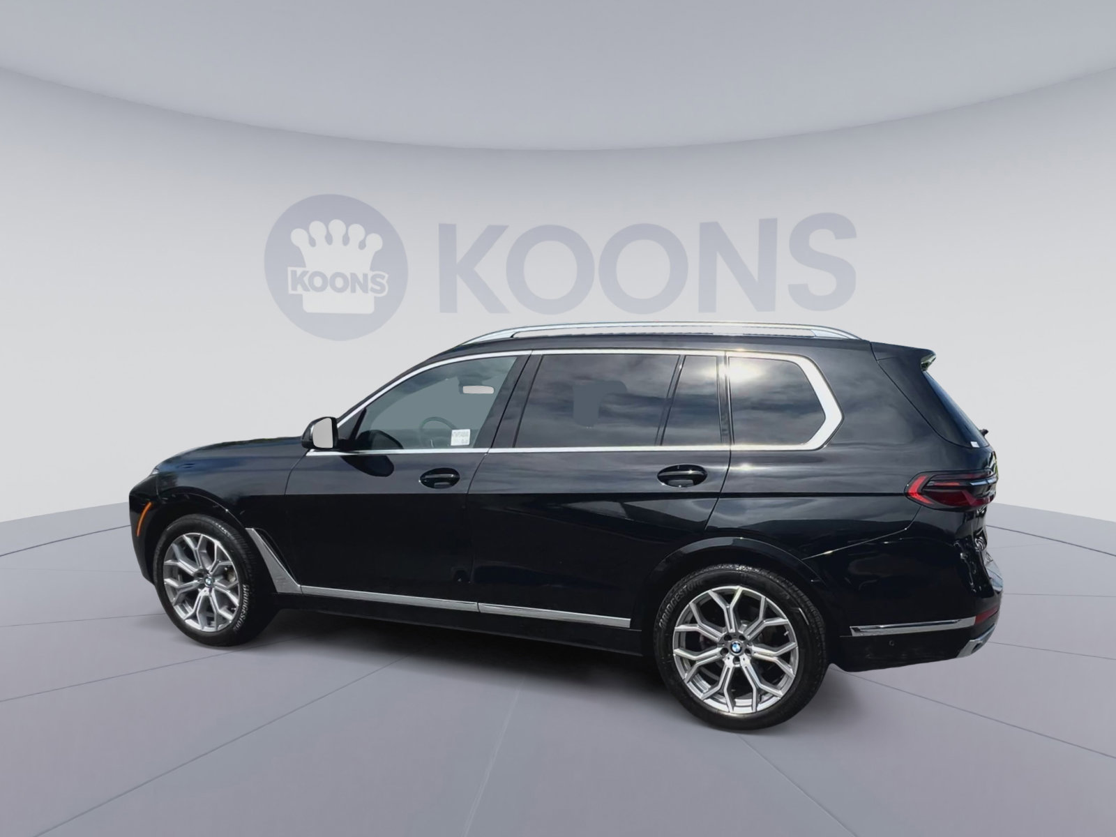 Used 2024 BMW X7 xDrive40i w/ Premium Package image 8