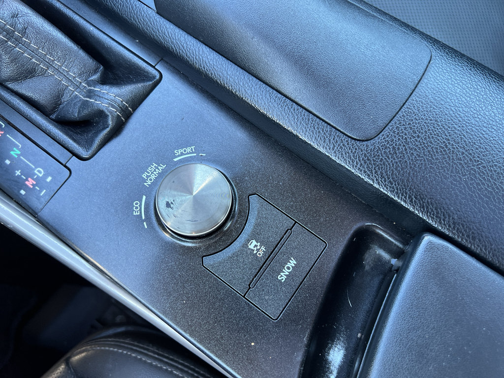 Used 2015 Lexus IS 250 AWD w/ Navigation System Package image 19