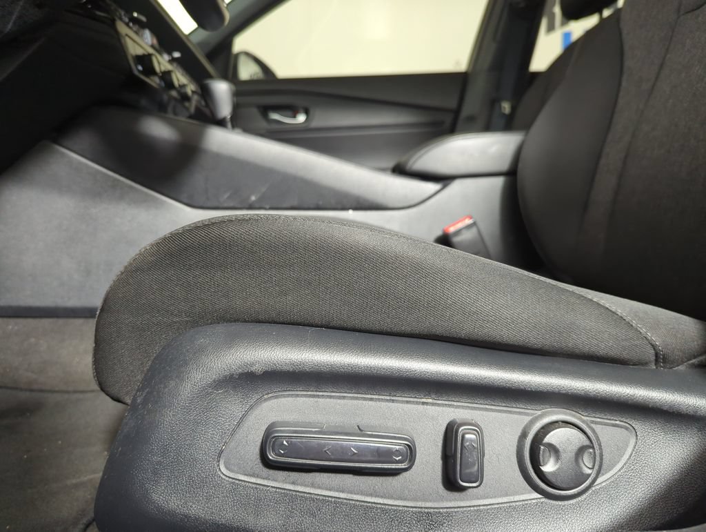 Certified 2025 Honda Accord Sport image 26