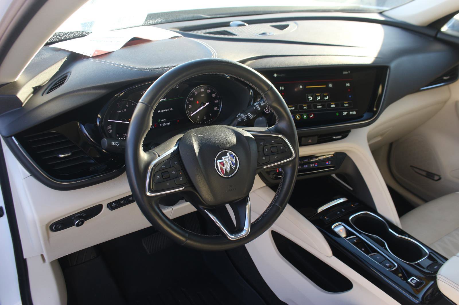 Used 2022 Buick Envision Avenir w/ Safety Package image 16