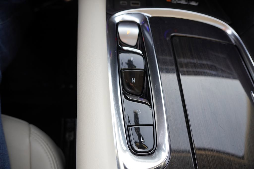 Certified 2023 Buick Enclave Essence w/ Experience Buick Package image 32