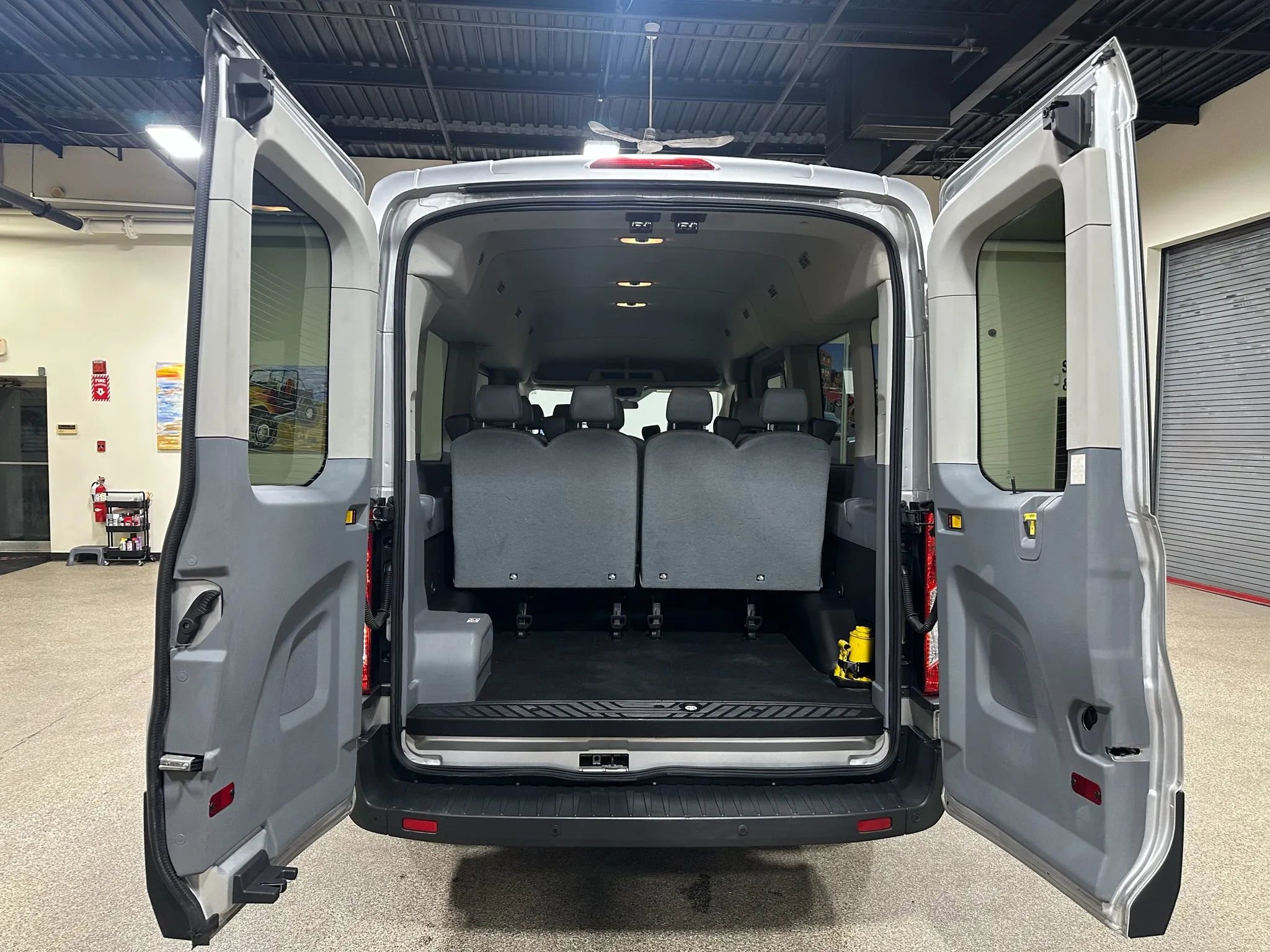 Used 2015 Ford Transit 350 XL image 22