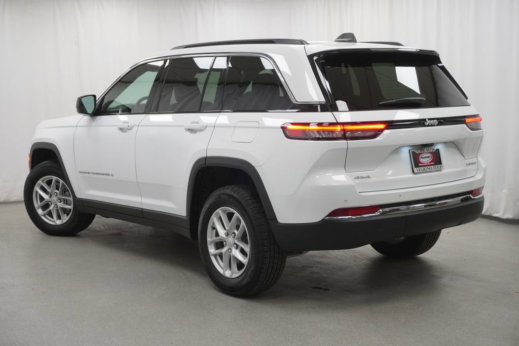 Used 2025 Jeep Grand Cherokee Laredo X AWD/4WD image 14