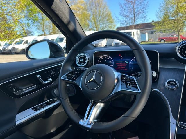 Used 2026 Mercedes-Benz GLC 350e 4MATIC image 28