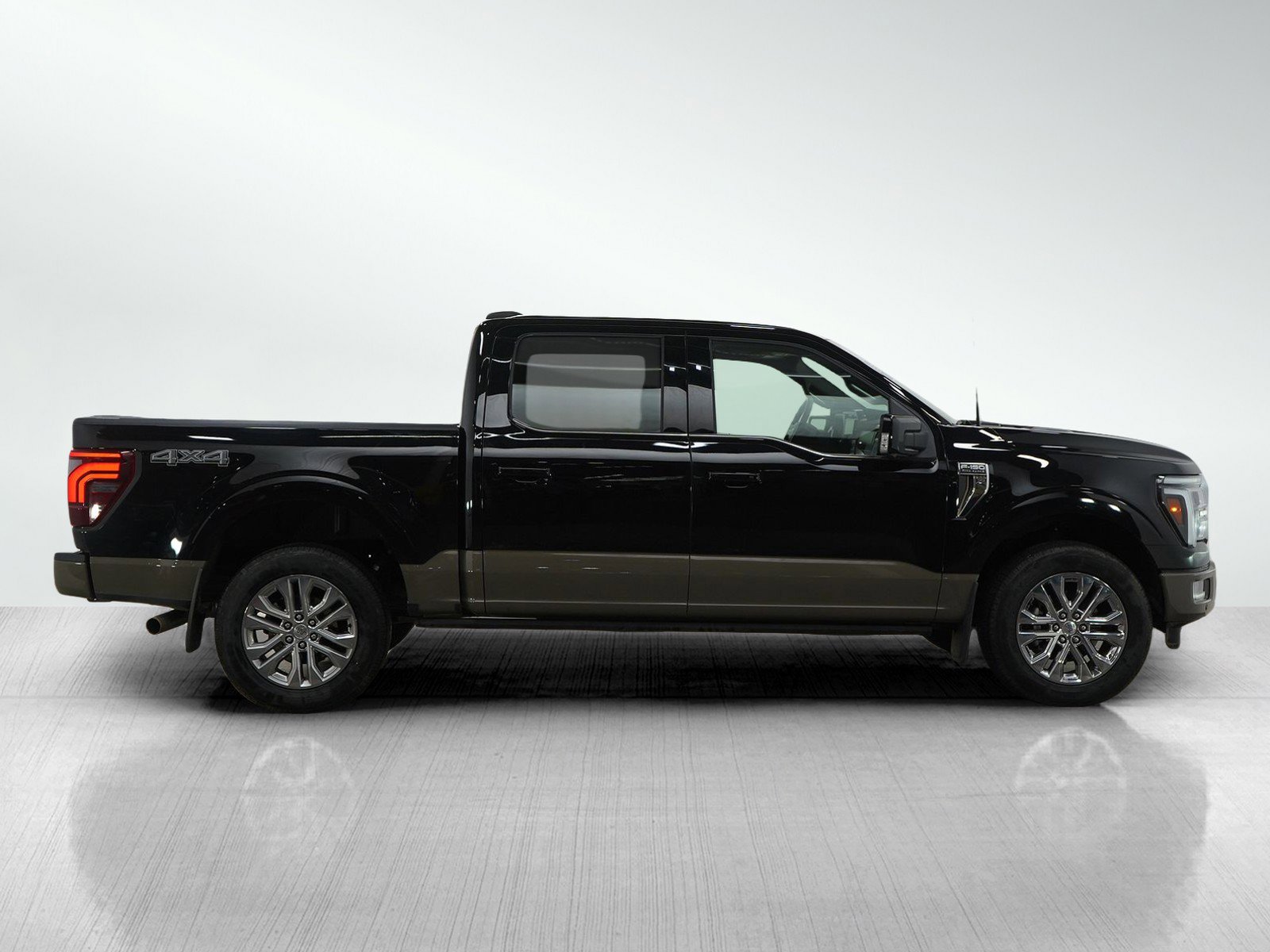 Used 2025 Ford F150 King Ranch AWD/4WD image 9