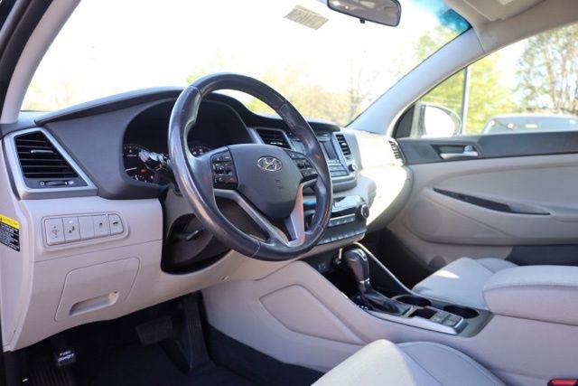 Used 2017 Hyundai Tucson Sport image 20