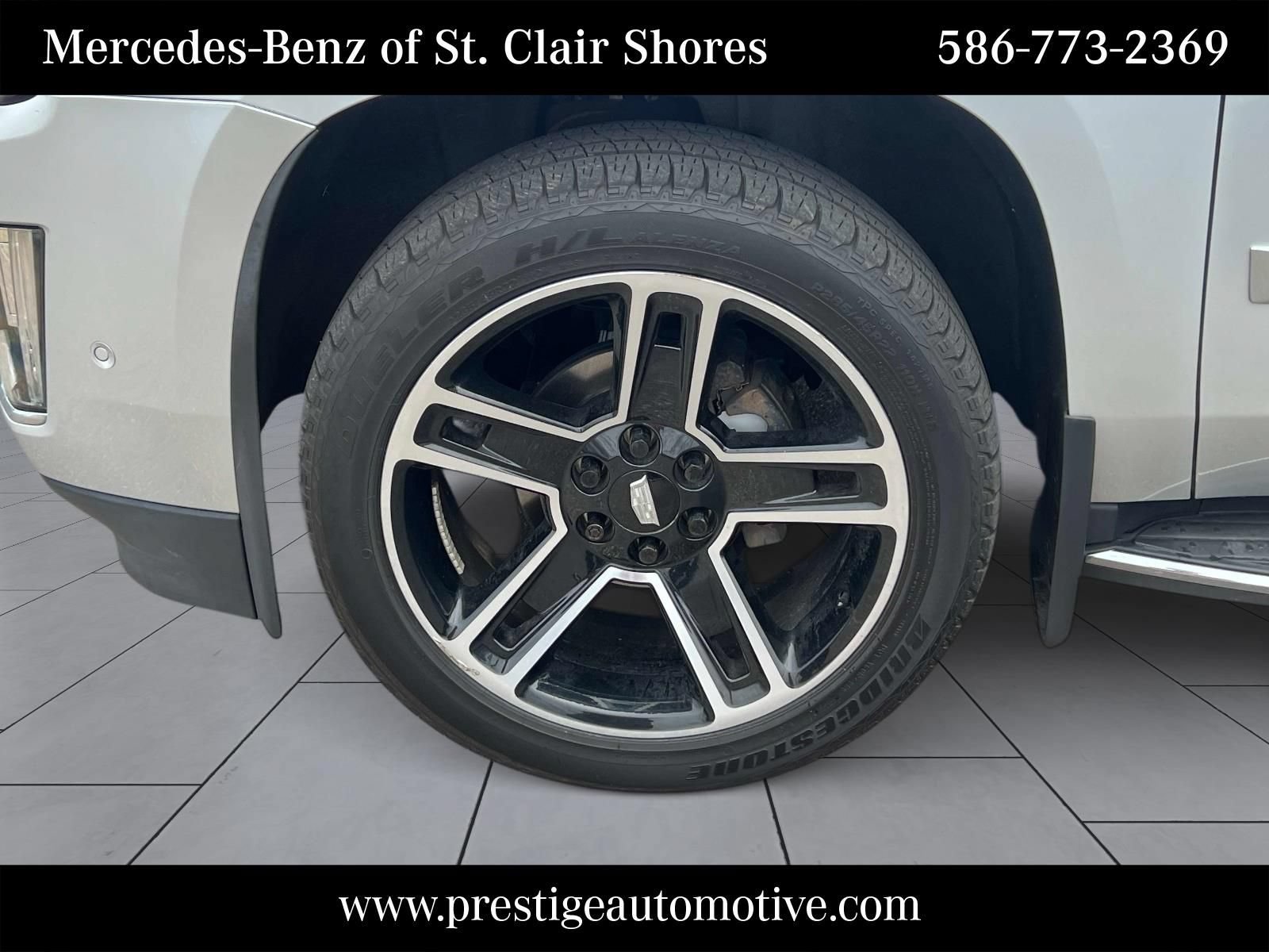 Used 2020 Cadillac Escalade ESV Luxury AWD/4WD image 11