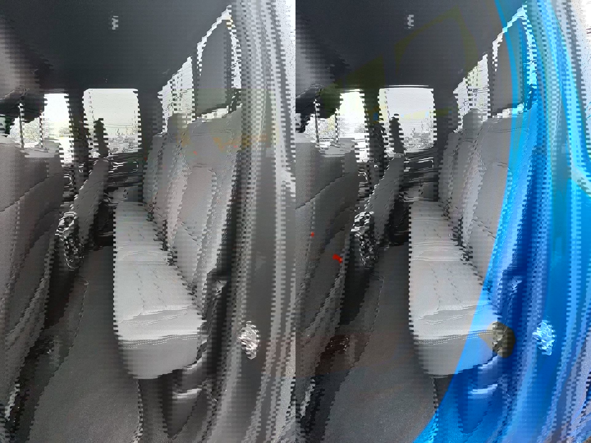 Certified 2025 RAM 1500 Big Horn image 24