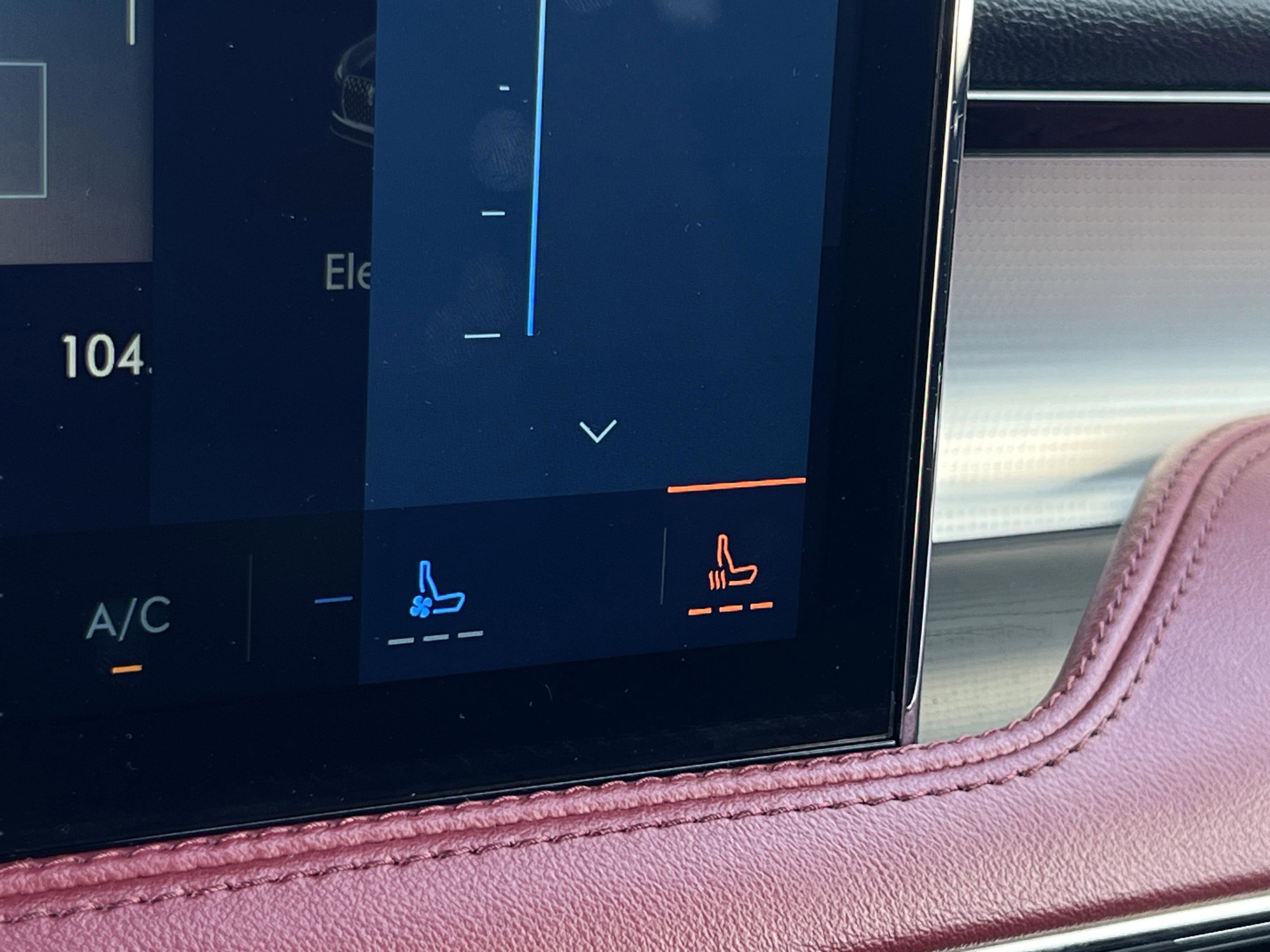 Used 2023 Lincoln Corsair Grand Touring w/ Equipment Group 301A image 23