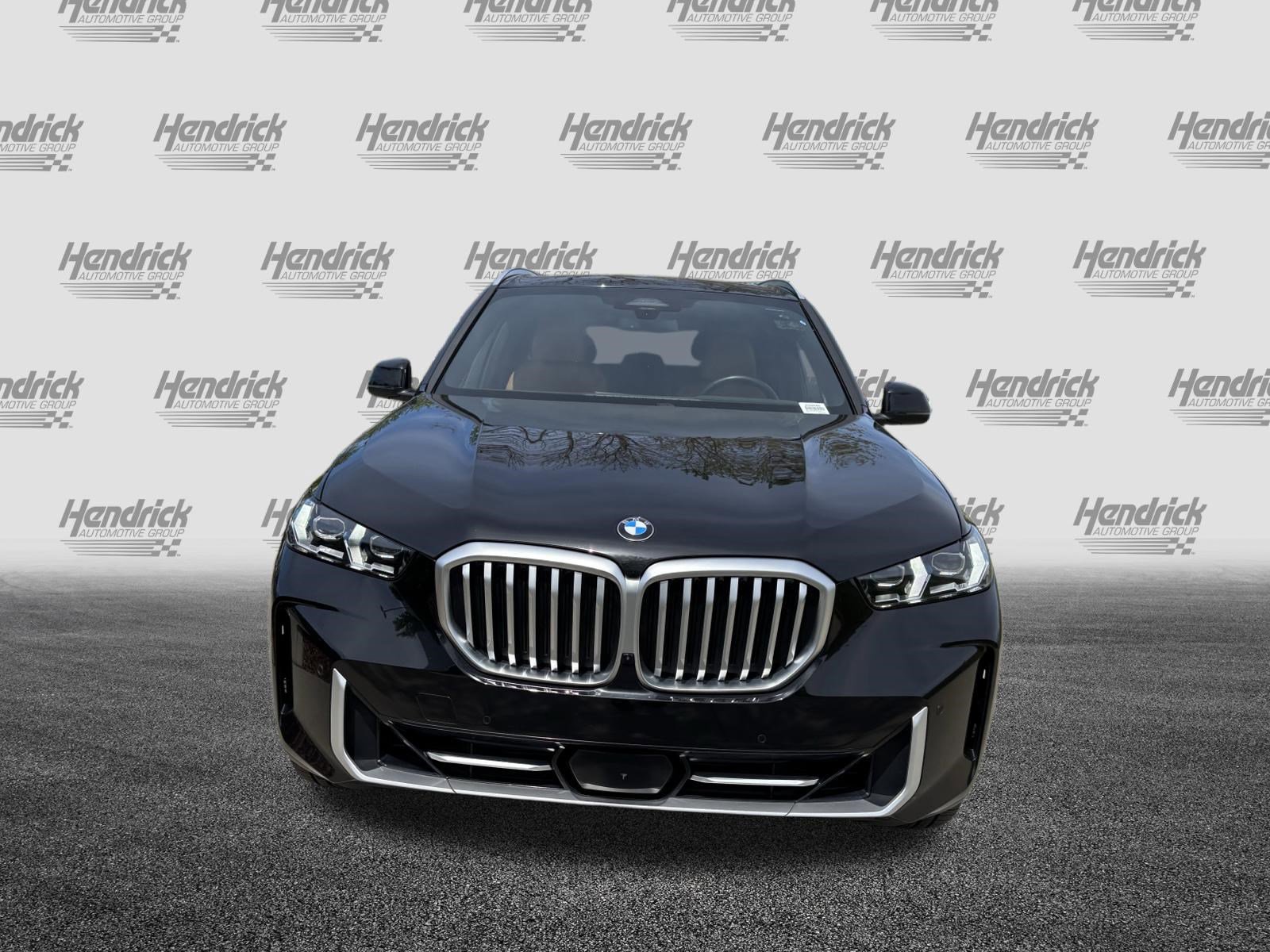 Certified 2024 BMW X5 sDrive40i w/ Premium Package image 3