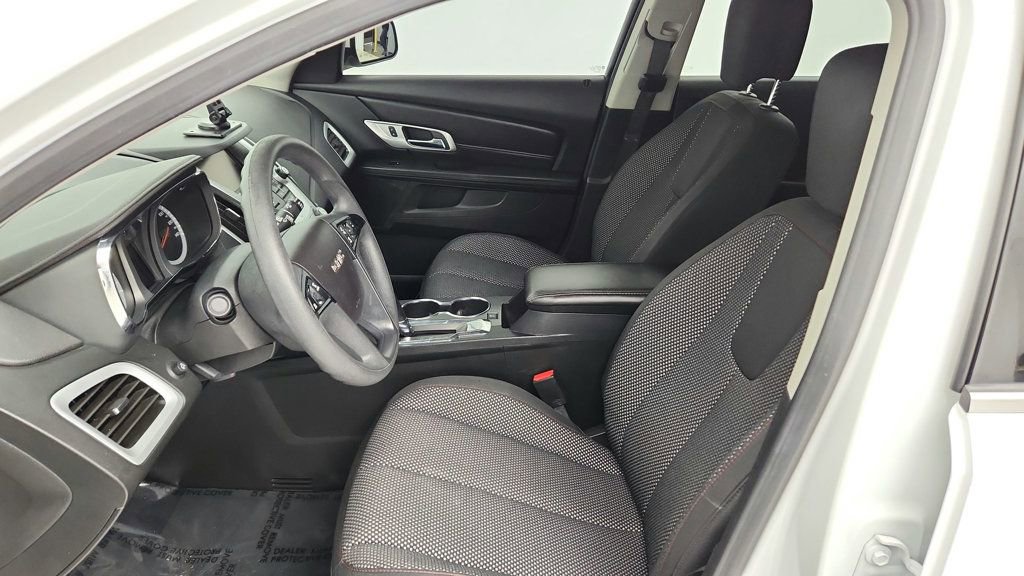 Used 2017 GMC Terrain SLE image 19