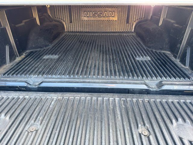 Used 2013 Nissan Frontier SV image 25