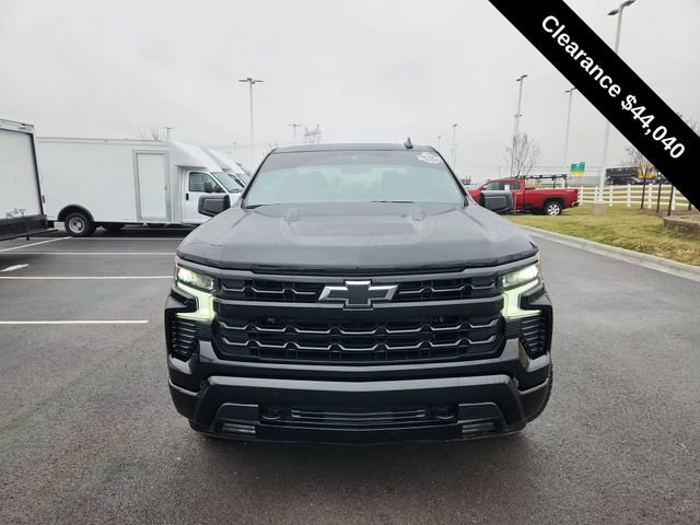Used 2024 Chevrolet Silverado 1500 RST image 3