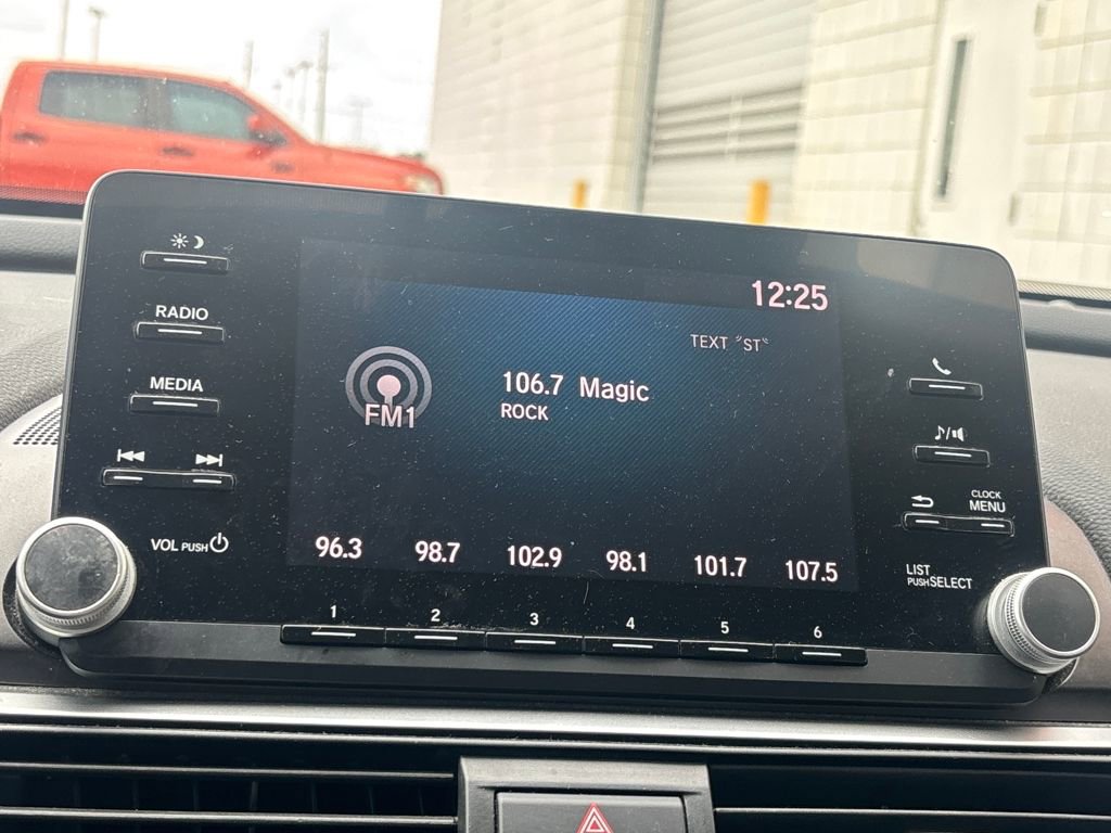 Used 2018 Honda Accord LX image 10