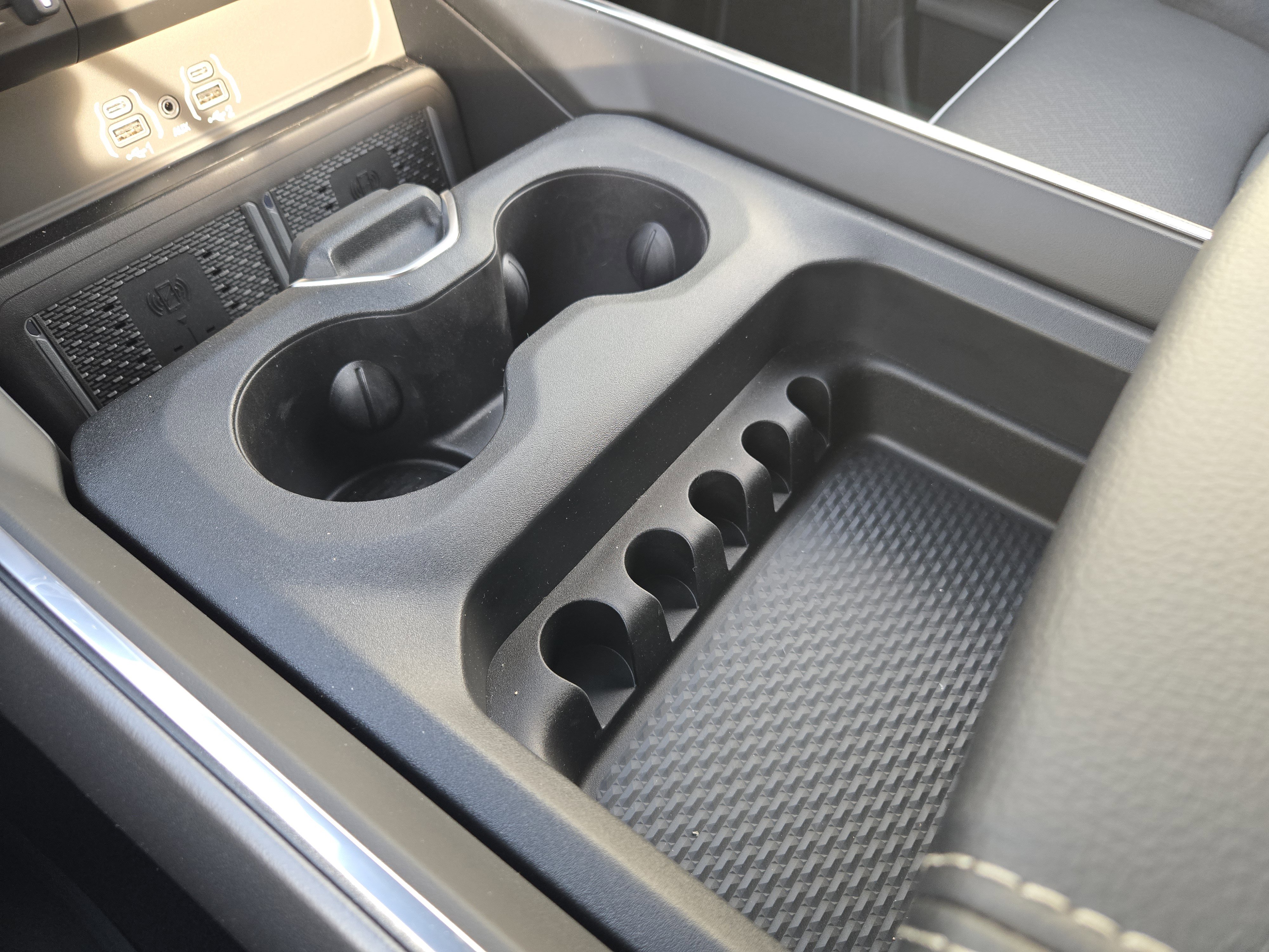 New 2026 RAM 3500 Laramie w/ Sport Appearance Package image 17