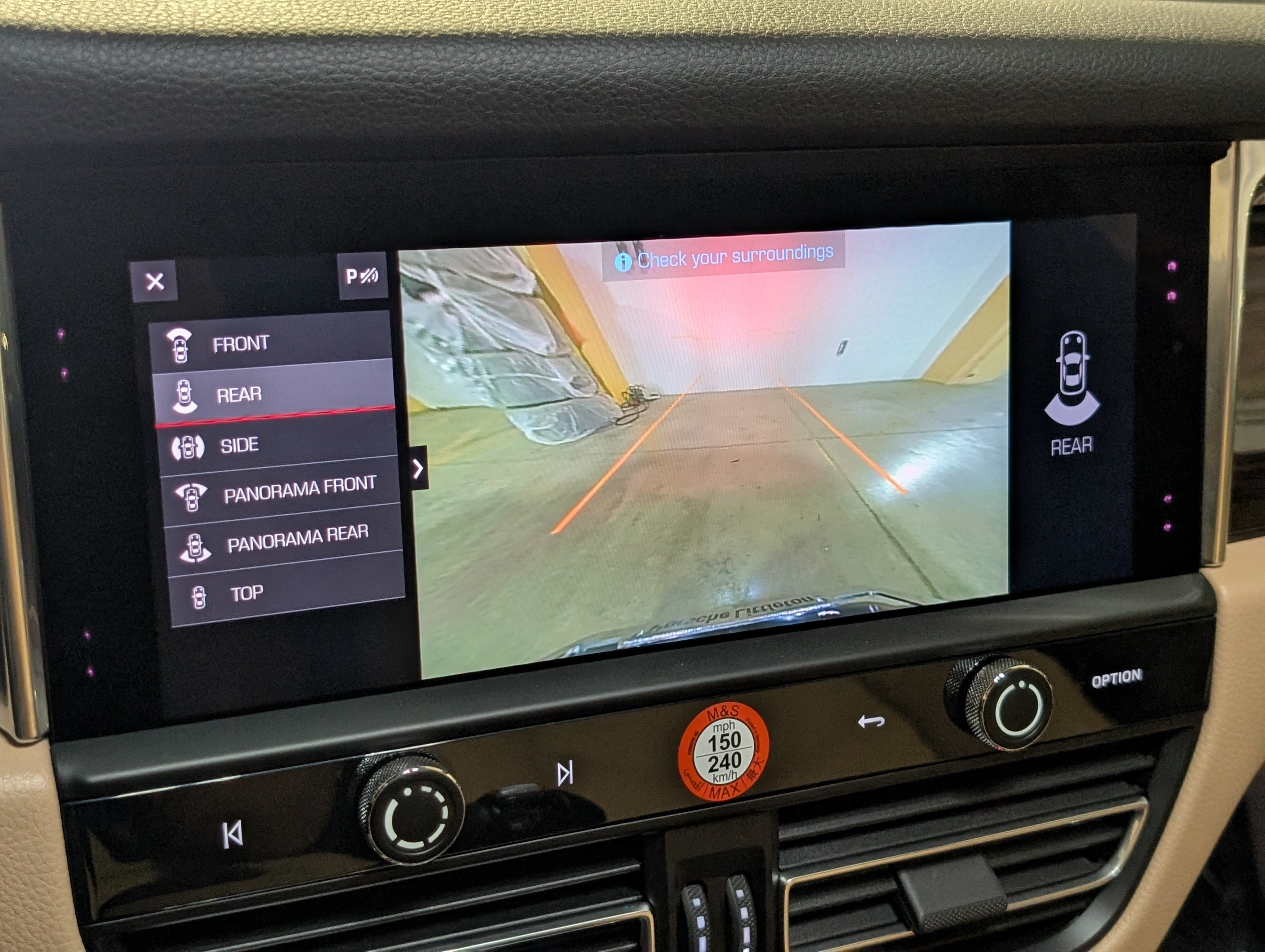 Certified 2026 Porsche Macan AWD/4WD image 37