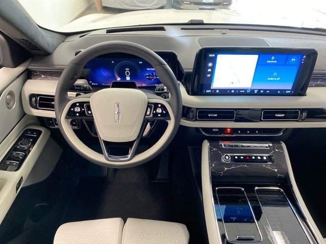 New 2025 Lincoln Aviator Black Label image 12