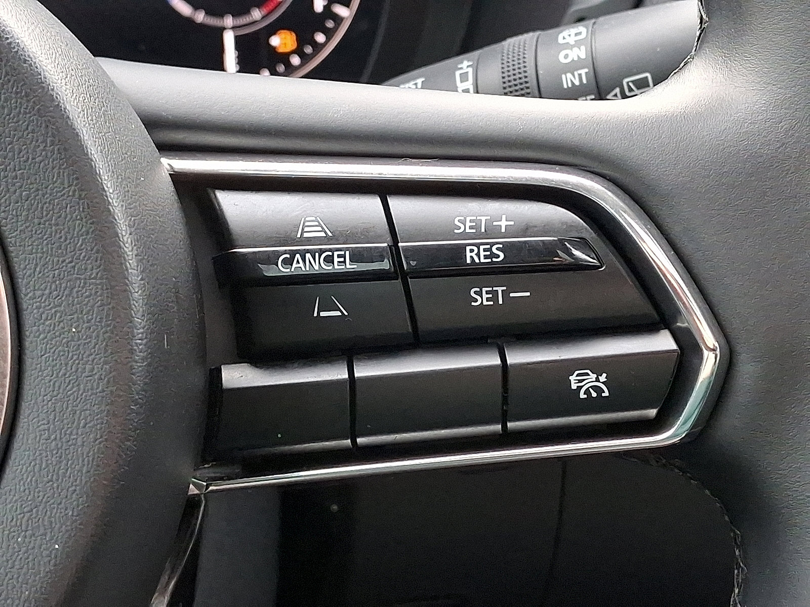 Certified 2024 MAZDA CX-90 Plug-In Hybrid w/ Premium Pkg image 26