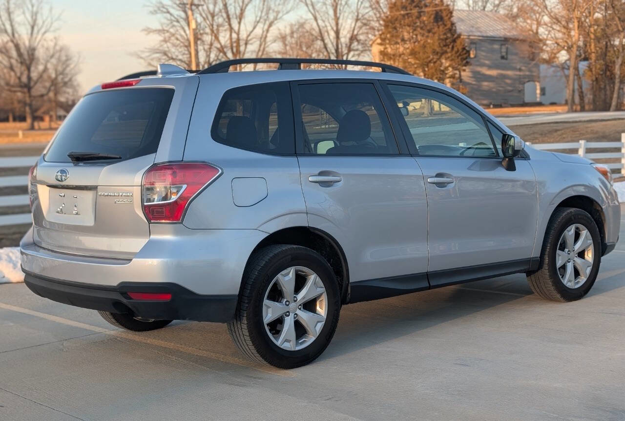 Used 2016 Subaru Forester 2.5i Premium w/ All-Weather Package image 5