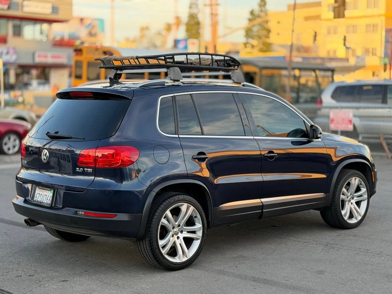 Used 2013 Volkswagen Tiguan SEL image 16