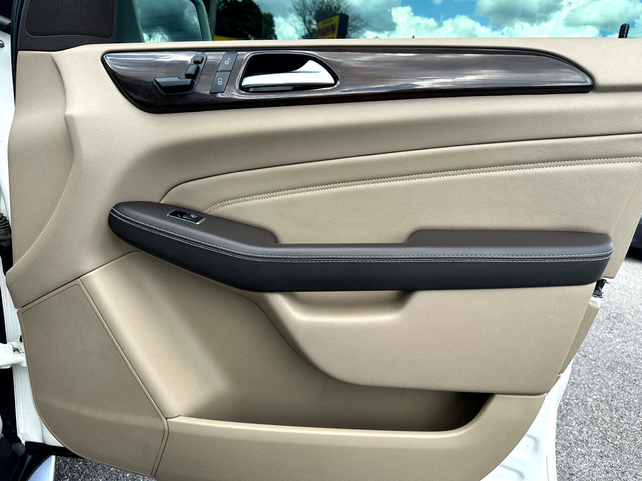 Used 2015 Mercedes-Benz ML 350 2WD image 36