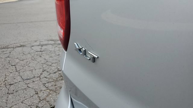 Used 2019 Ford Explorer XLT w/ Equipment Group 202A AWD/4WD image 25