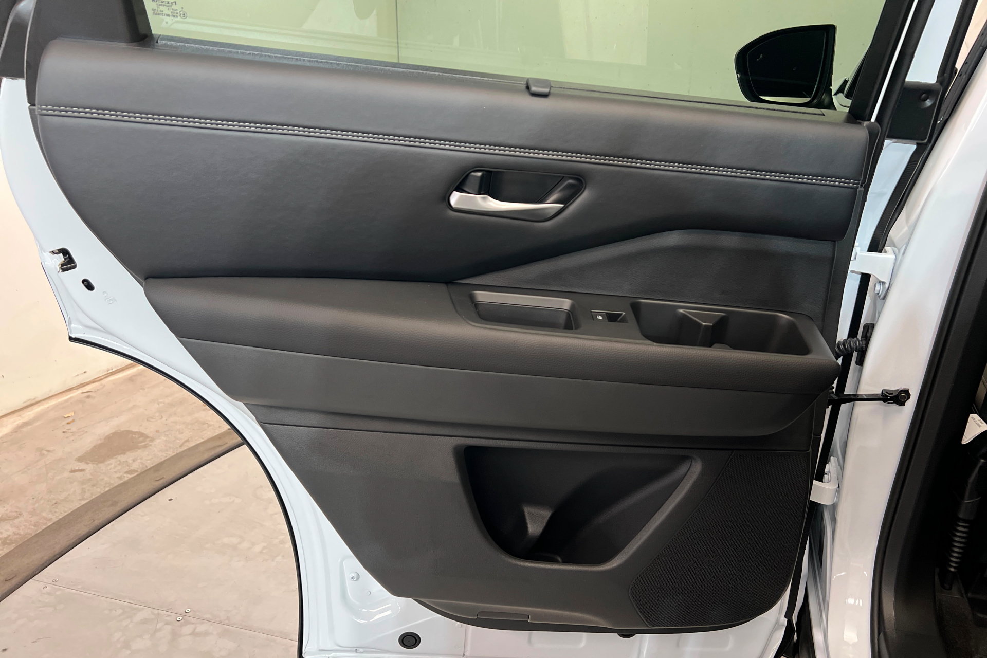 New 2026 Nissan Pathfinder Platinum AWD/4WD image 18