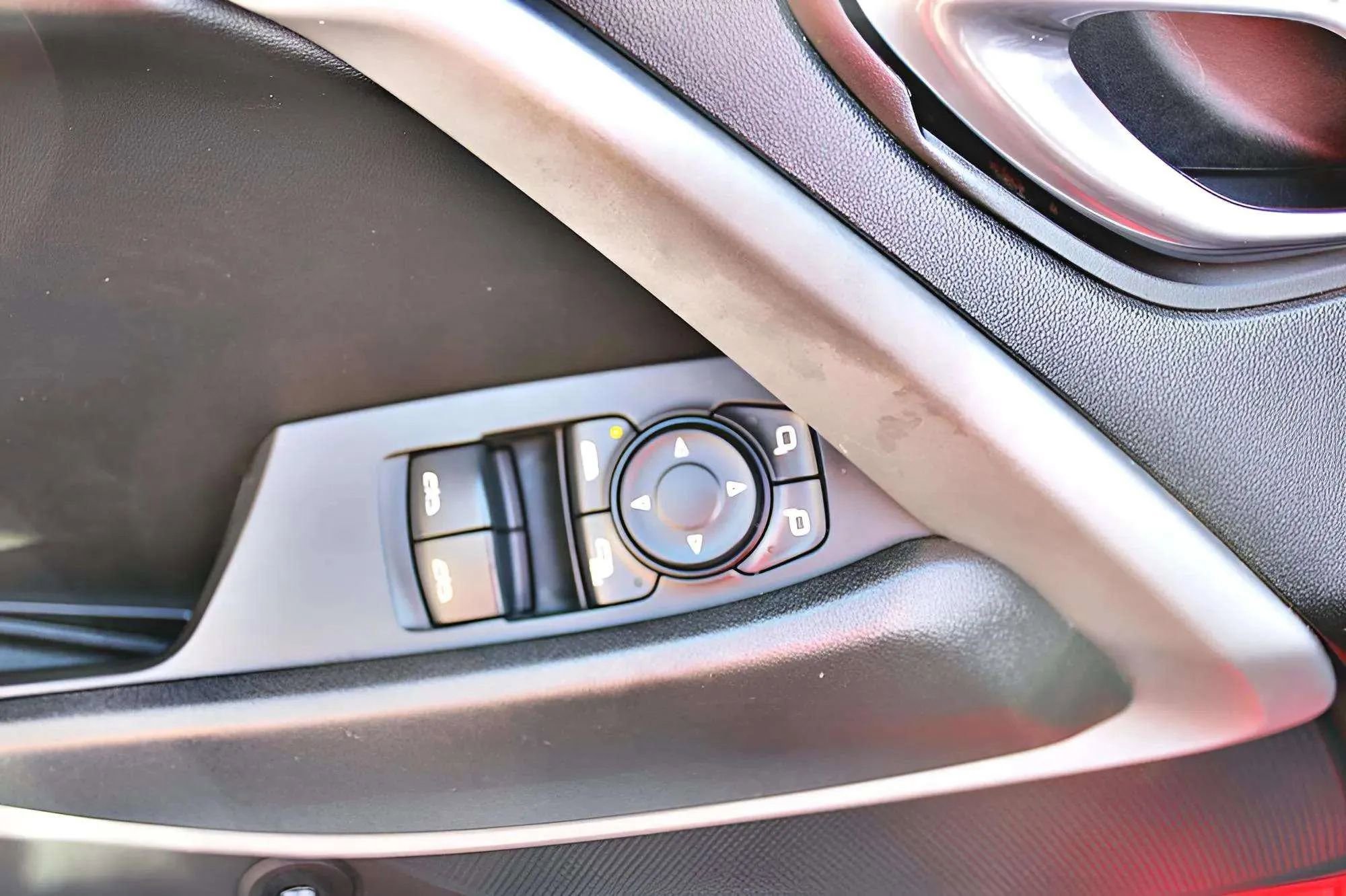 Used 2017 Chevrolet Camaro LT w/ RS Package image 7