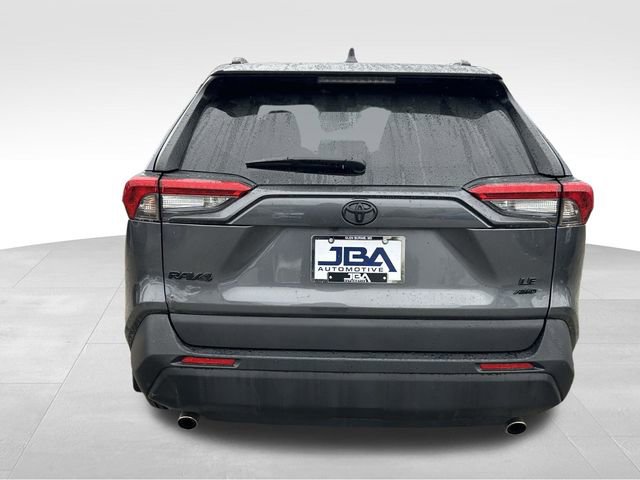 Used 2021 Toyota RAV4 LE image 26