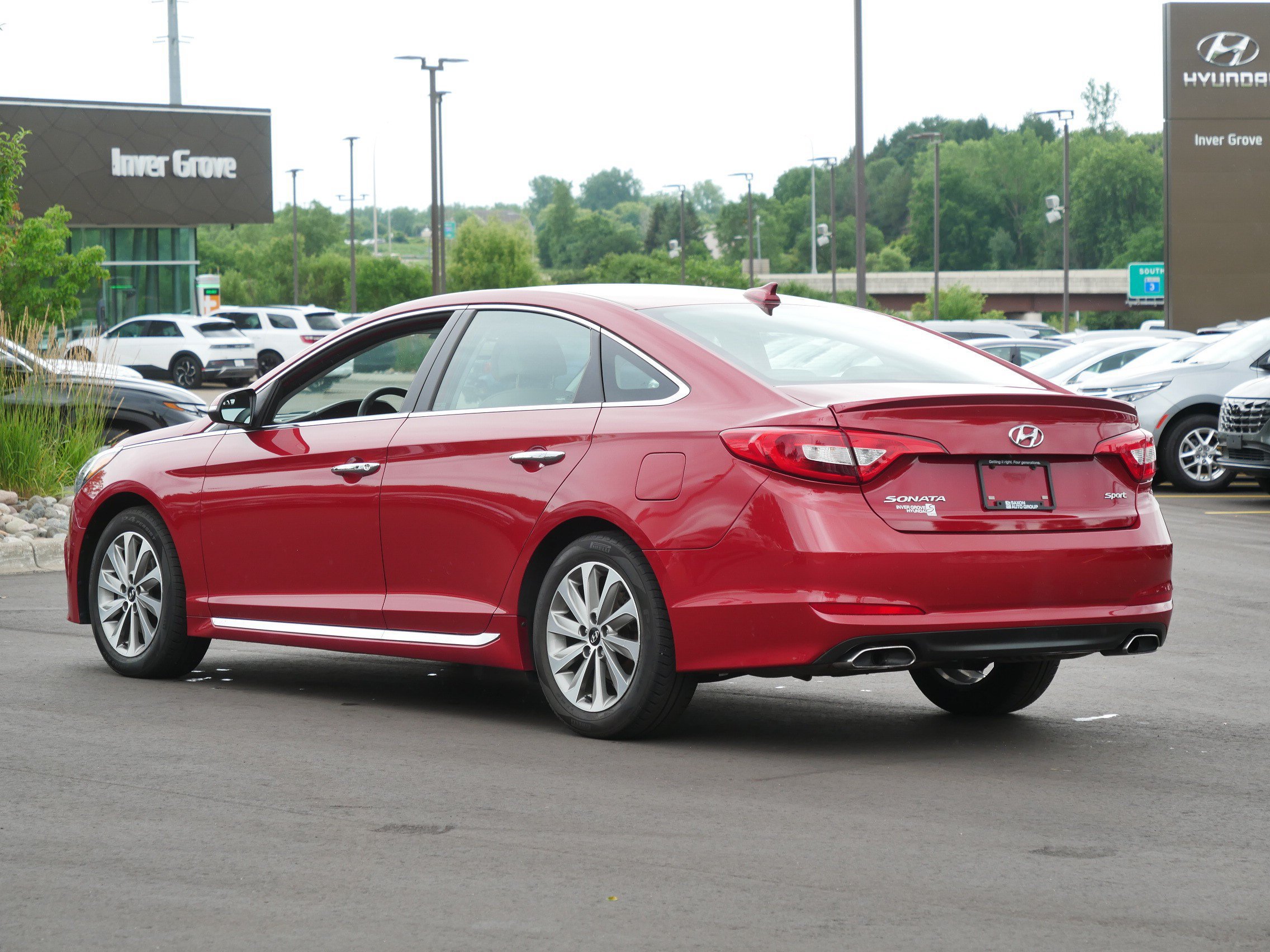 Used 2017 Hyundai Sonata Sport w/ Value Edition Package 02 FWD image 8