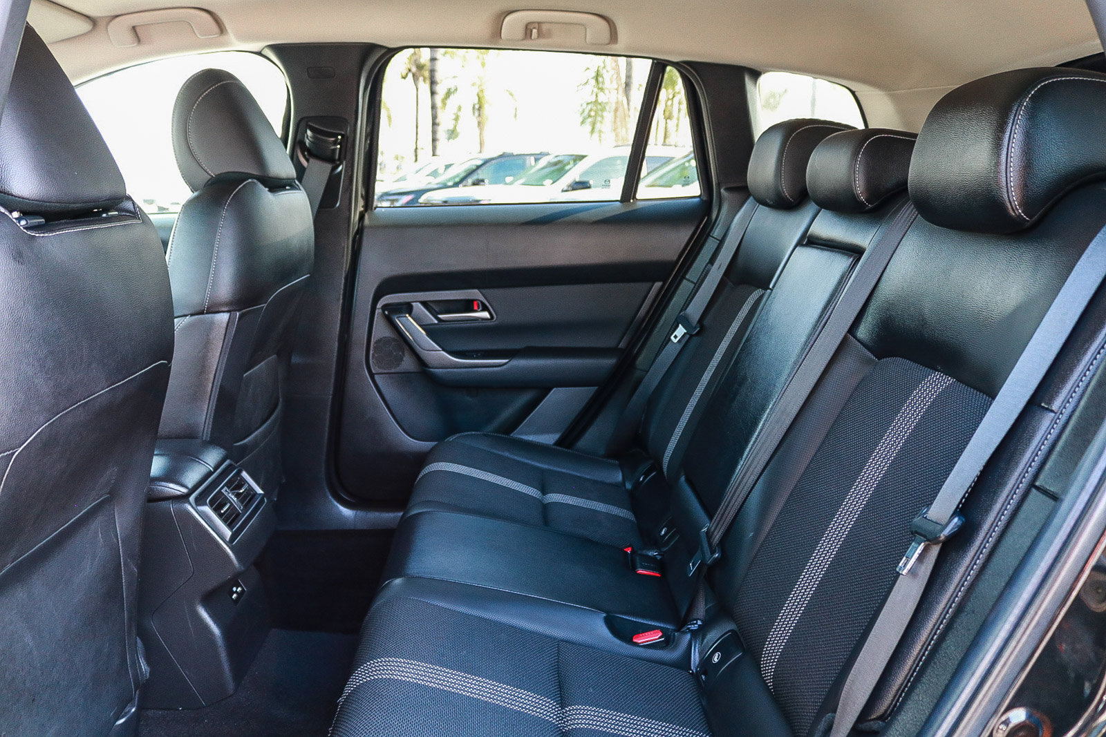 Used 2024 MAZDA CX-50 AWD 2.5 S w/ Select Package image 24