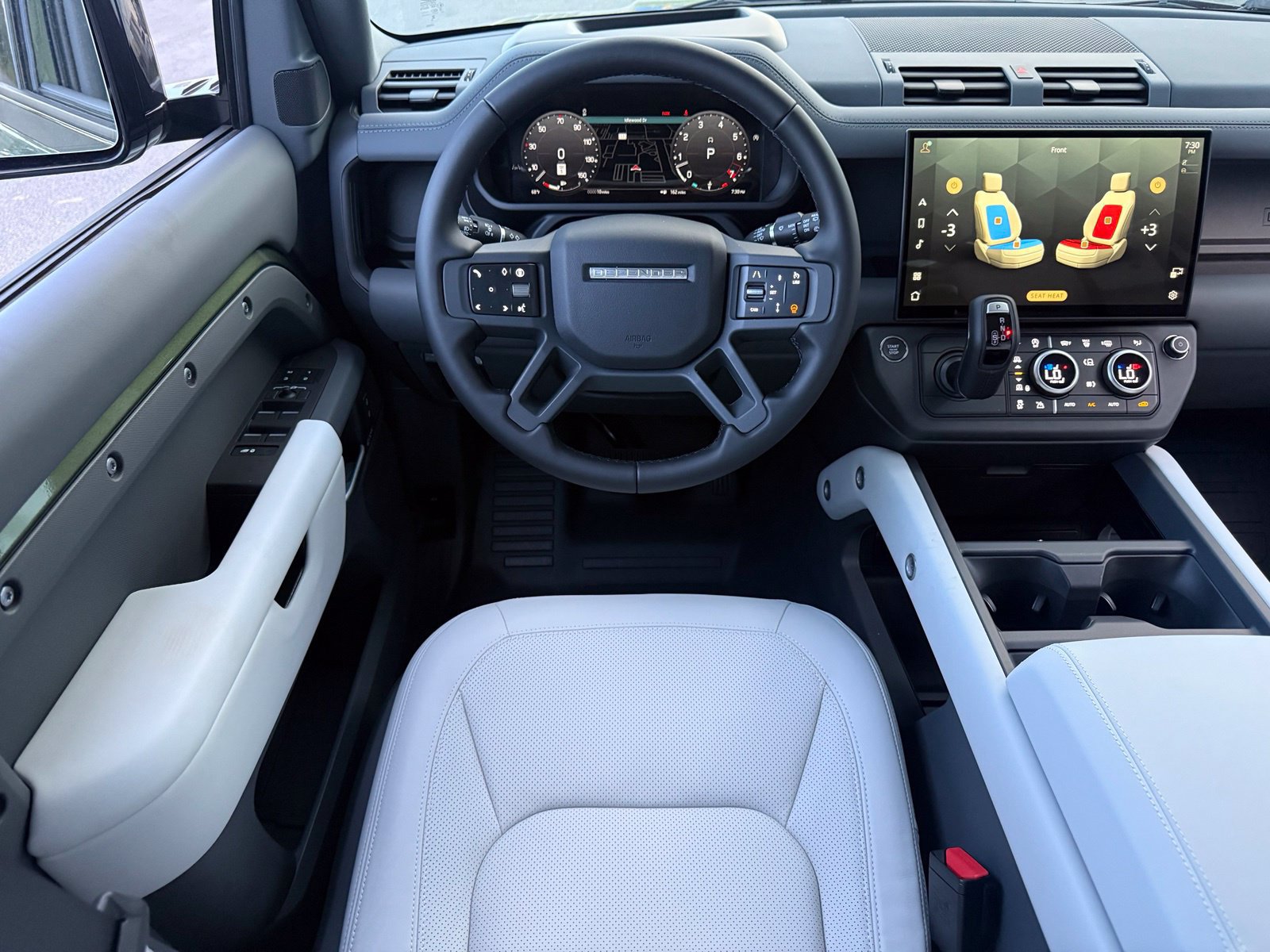 New 2026 Land Rover Defender 110 X-Dynamic SE AWD/4WD image 28