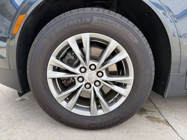 Used 2023 Cadillac XT5 Premium Luxury w/ LPO, Floor Liner Package AWD/4WD image 12