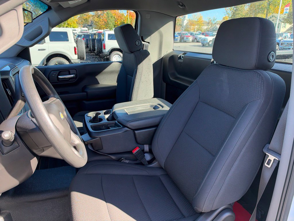 Used 2025 Chevrolet Silverado 1500 W/T RWD image 7