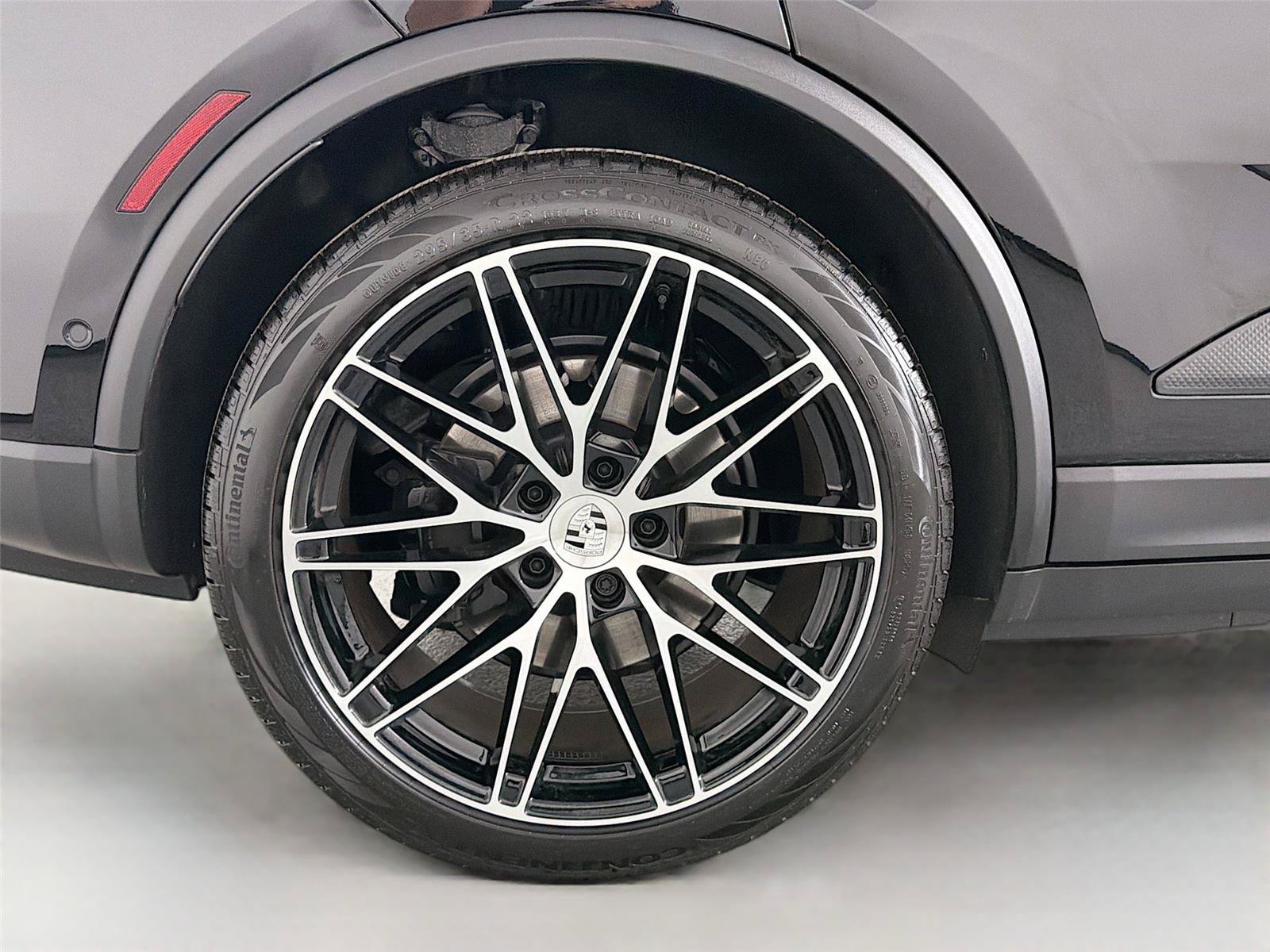 Certified 2026 Porsche Macan 4 Electric RWD image 13