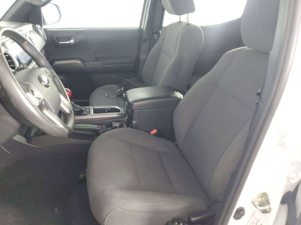 Used 2019 Toyota Tacoma TRD Off-Road image 12