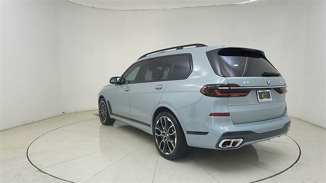 Used 2025 BMW X7 M60i image 72