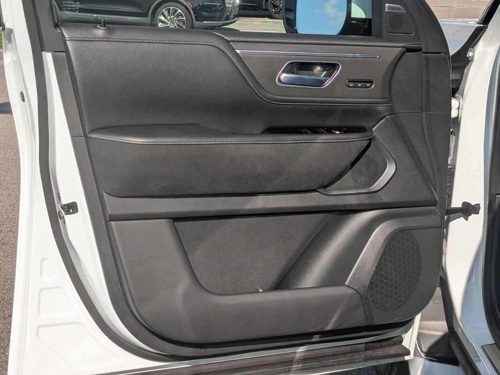 Used 2025 INFINITI QX80 Luxe AWD/4WD image 11
