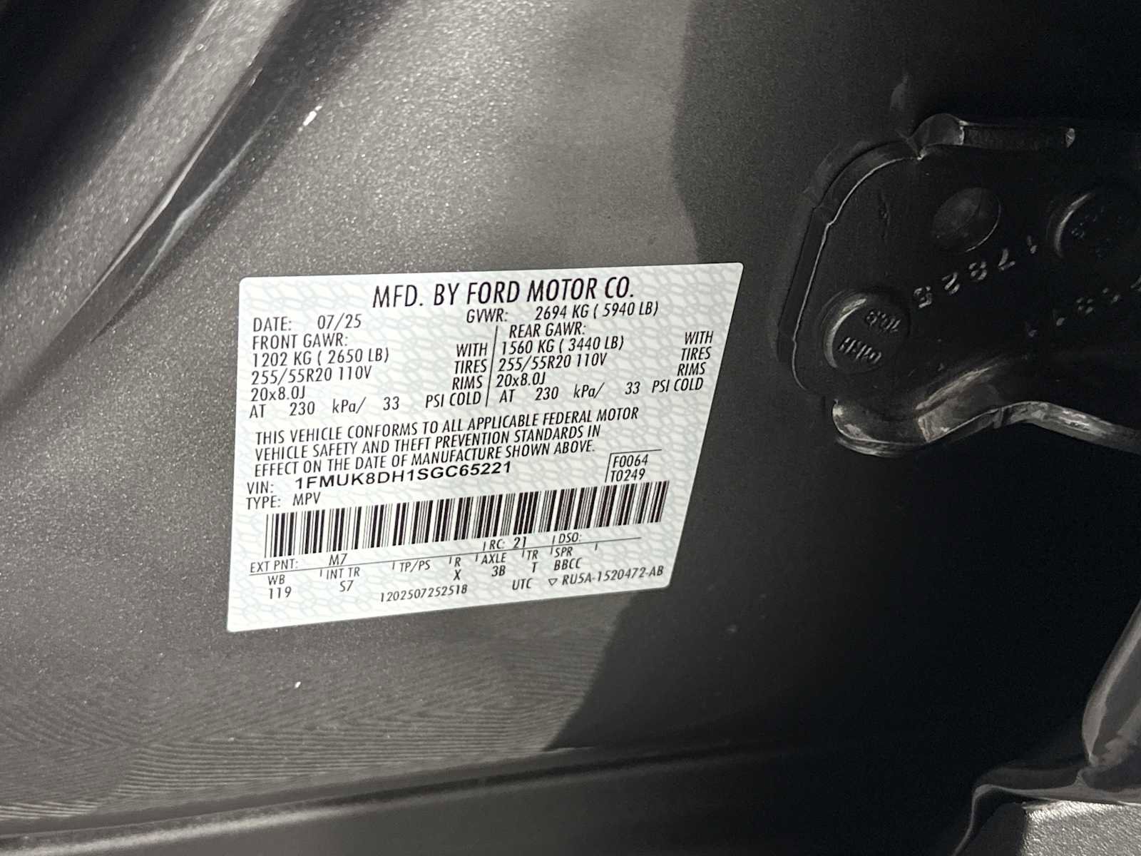 Used 2025 Ford Explorer Active w/ Active Comfort Package AWD/4WD image 34