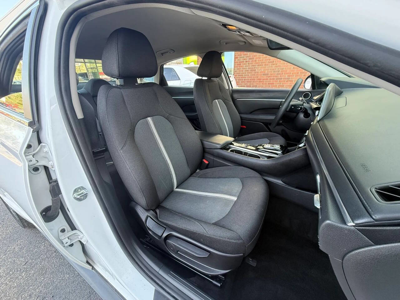 Used 2021 Hyundai Sonata SEL FWD image 21