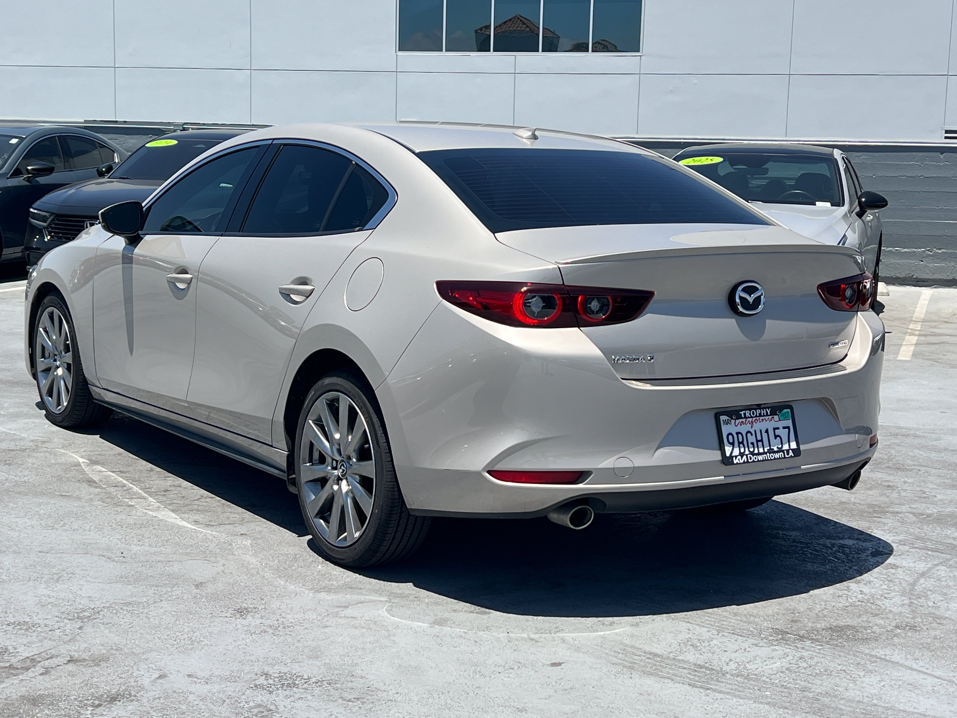 Used 2022 MAZDA MAZDA3 s FWD image 4