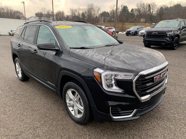 Certified 2022 GMC Terrain SLE w/ Driver Convenience Package image 8