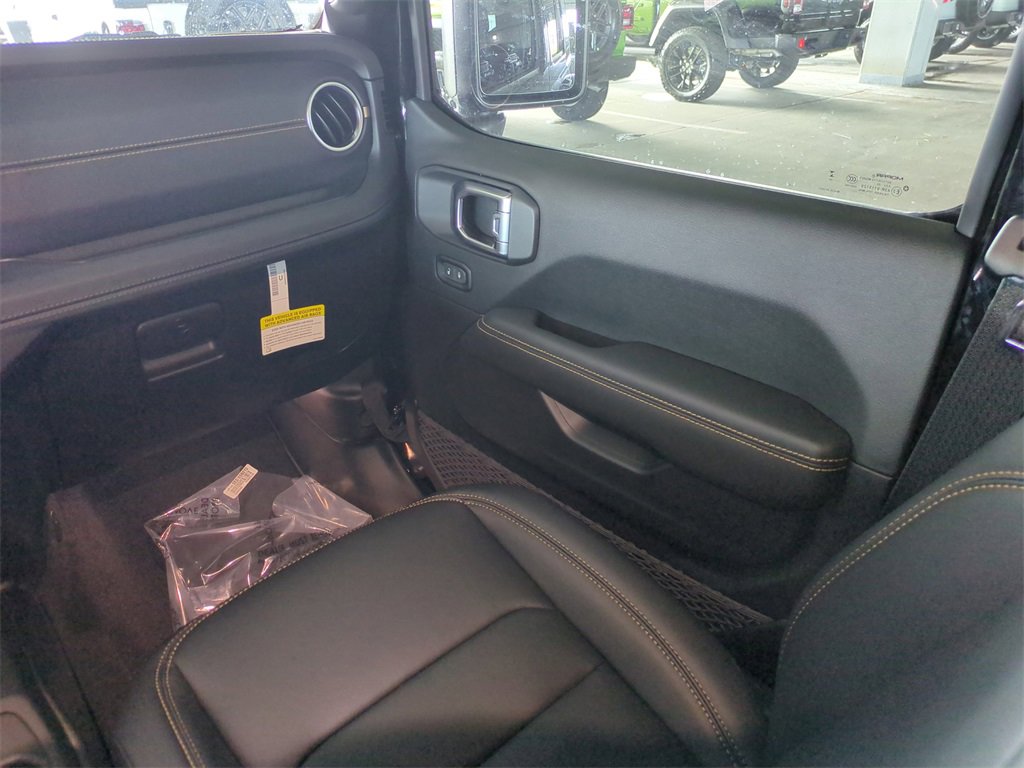 New 2025 Jeep Wrangler Sahara w/ Safety Group image 17
