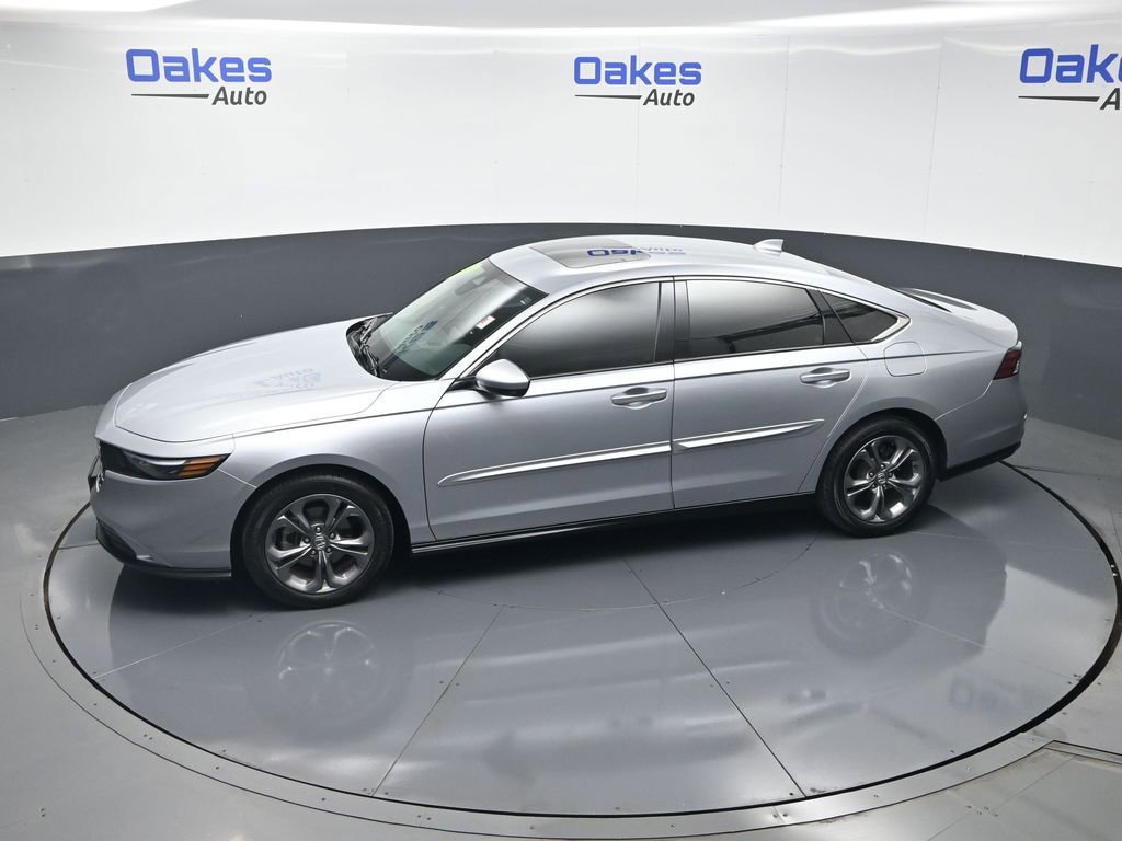 Used 2023 Honda Accord EX image 47