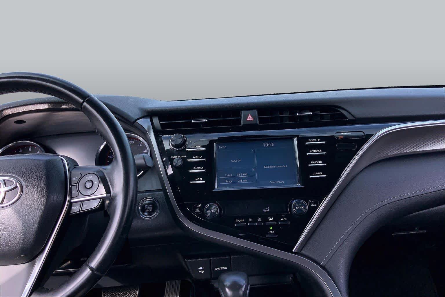 Used 2018 Toyota Camry XSE FWD image 7