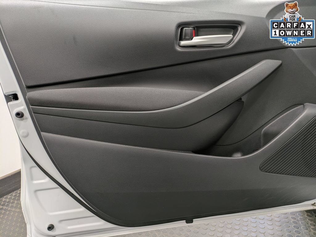 Used 2026 Toyota Corolla SE w/ SE Package FWD image 8